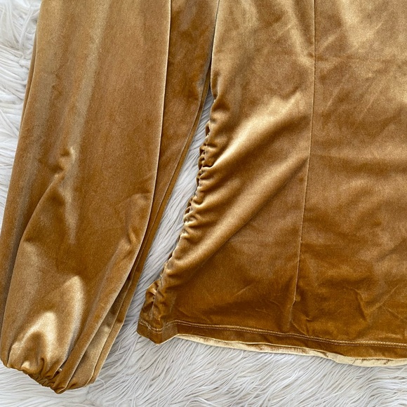 Boston Proper Gold Velvet Ruched Sweetheart Neckline Top Long Sleeve Shirt Top - Picture 8 of 9